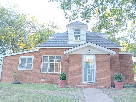 Front View of the house from S. Jefferson St.