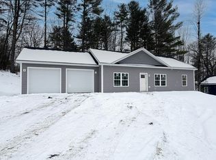 9 Car Ty Ct, Lewiston, ME 04240