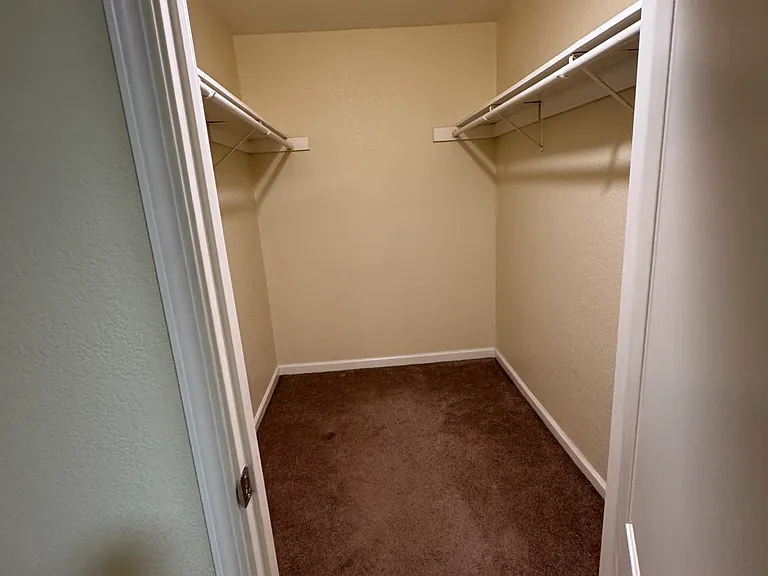 3520 Y St #2 — Photo 9