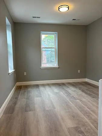 425 S 43rd St #3R — Photo 3