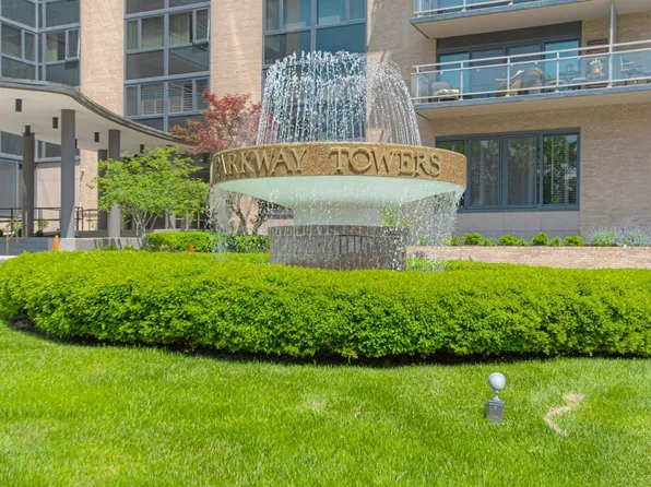 4545 Wornall Rd APT 208, Kansas City, MO 64111