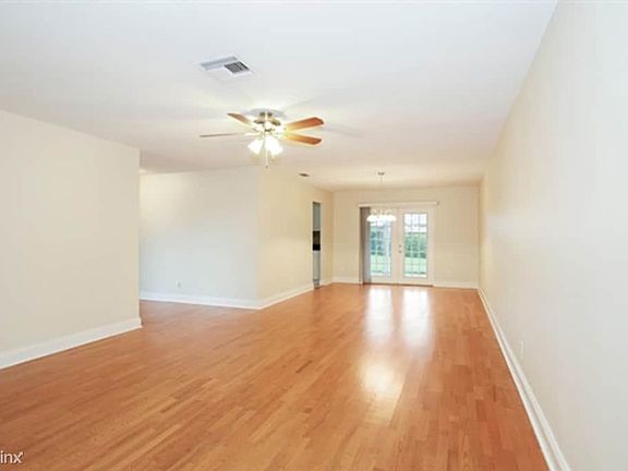 dropbox-8306SW26thPl_viewer_2004