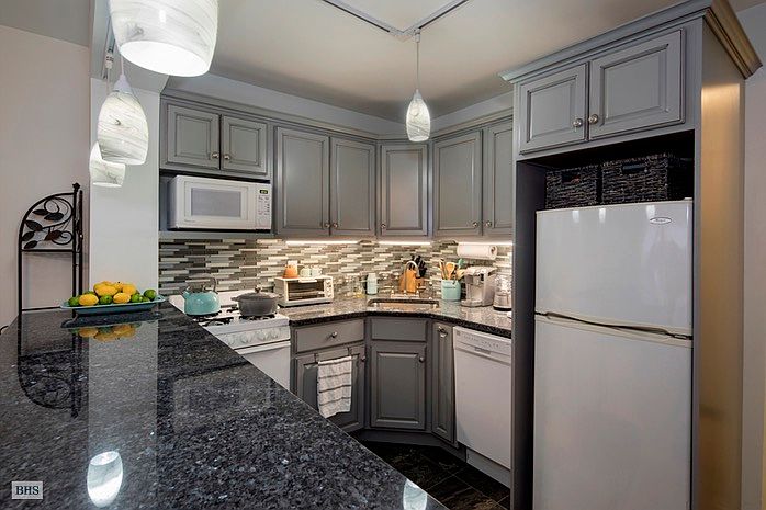 2nd image of 185 W Houston St APT 2B