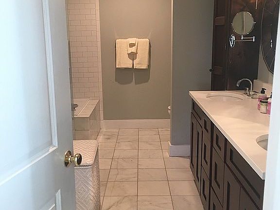 3rd image of 2209 Crestwood Dr