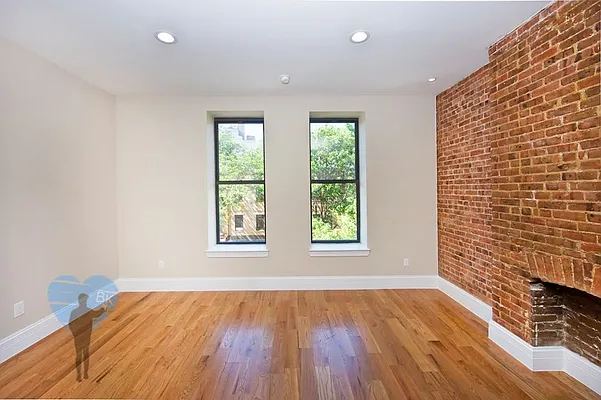 Rented by Next Door Realty NYC | media 2
