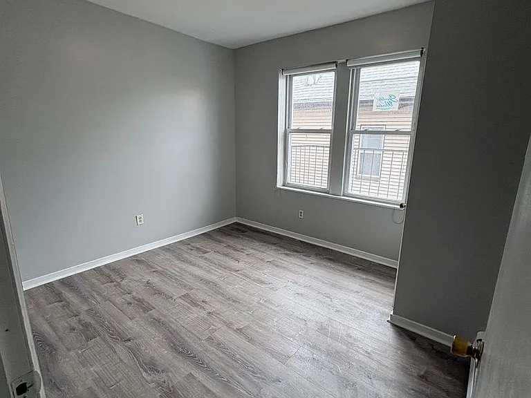 3 Lucille Pl — Photo 3