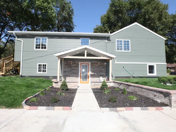 2288 Marshall Pl, Gary, IN 46404