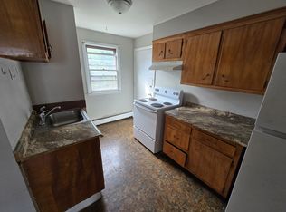 33 Allen Pl #2C, East Haven, CT 06512