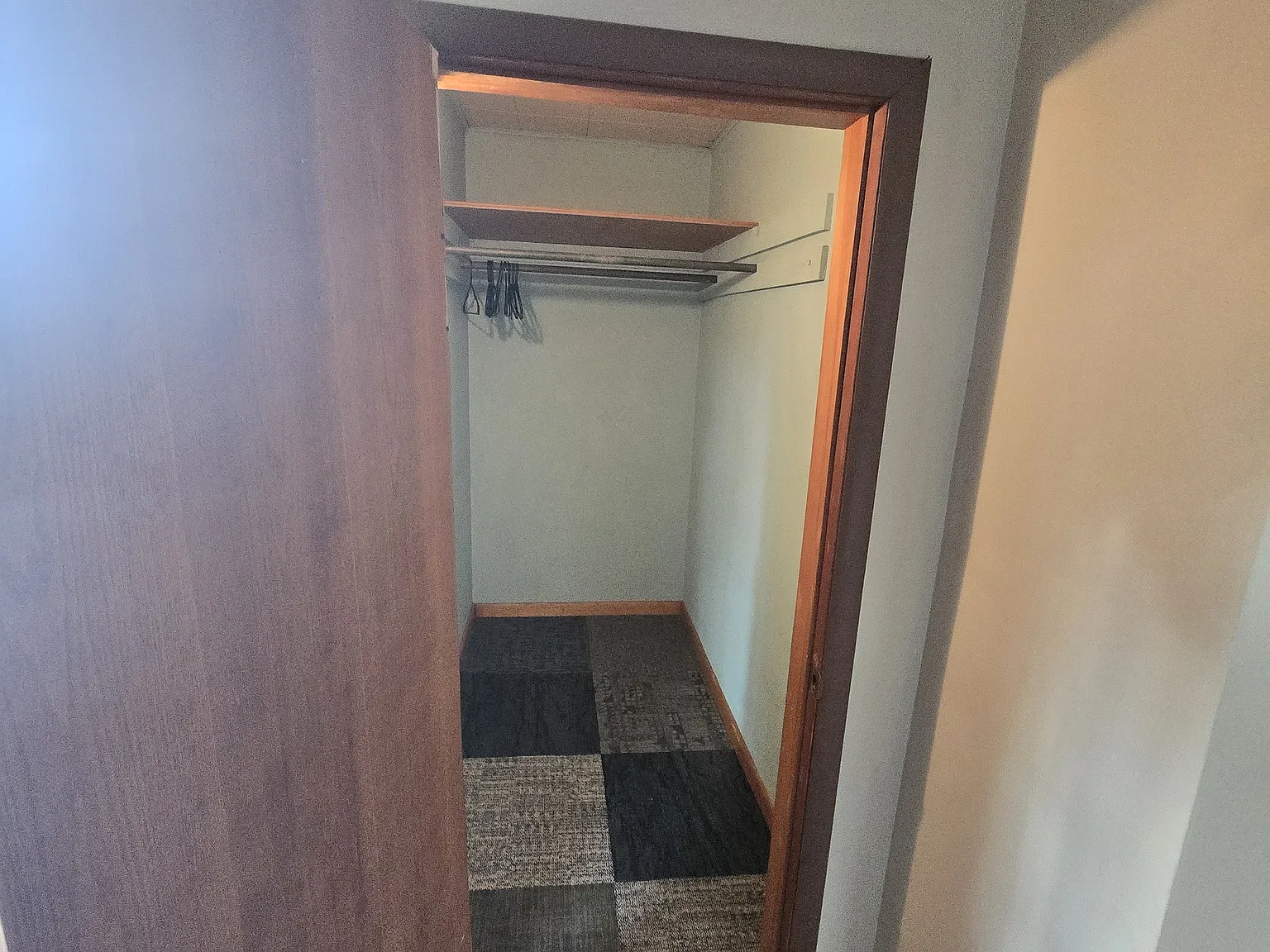1 bed, 3000 sqft, $650 — Photo 3