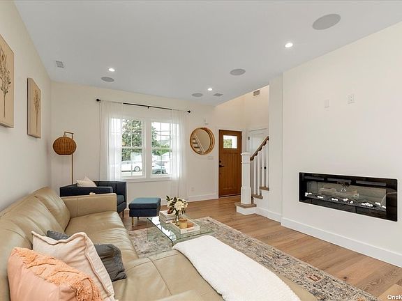5th image of 844 Mirabelle Ave