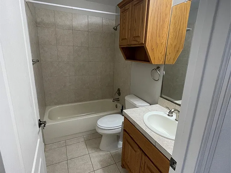 1213 Delsie Dr #B — Photo 27