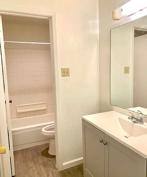 109 Wildwood Ct #B — Photo 8
