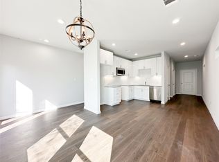 18813 Luminescent Ln, Spring, TX 77379