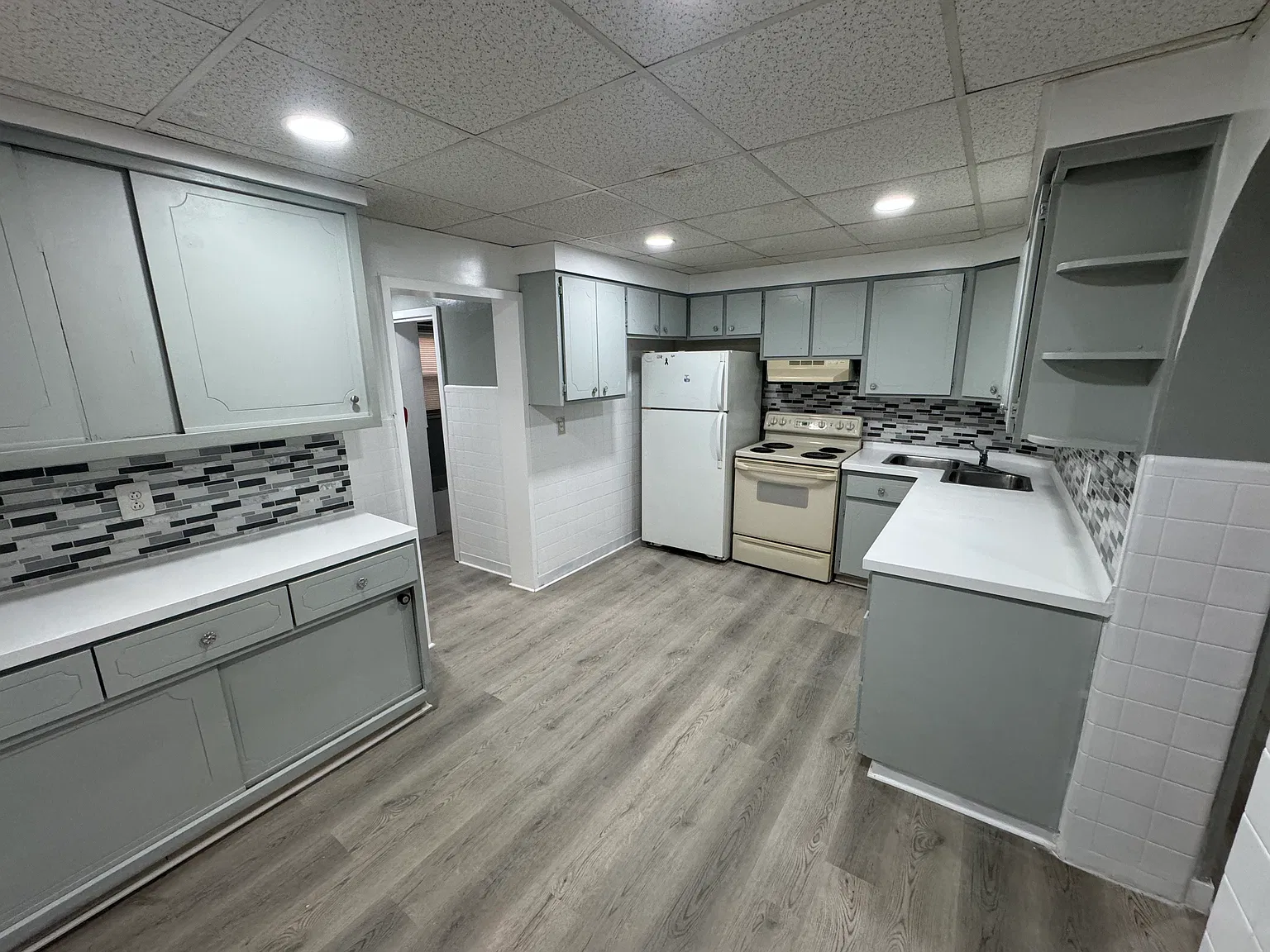 2 bed, 1000 sqft, $1,500 — Photo 1