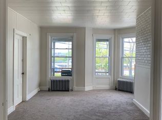 552 East St #1, Rensselaer, NY 12144