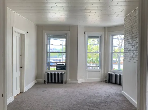 552 East St #1, Rensselaer, NY 12144