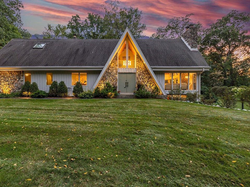 14885 Woodbridge ROAD, Brookfield, WI 53005 Zillow