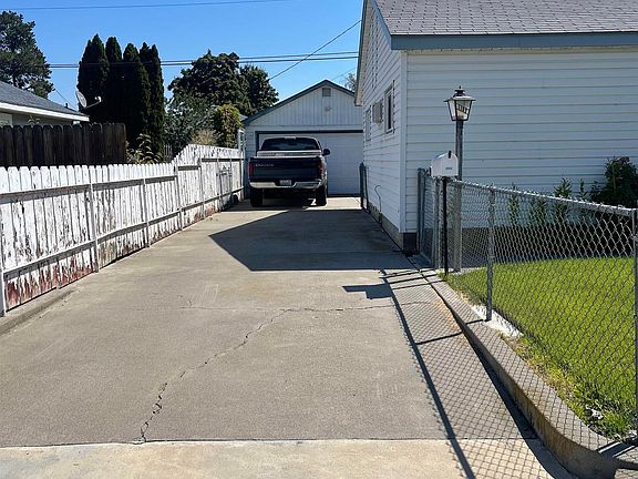 2nd image of 1102 Willard Ave