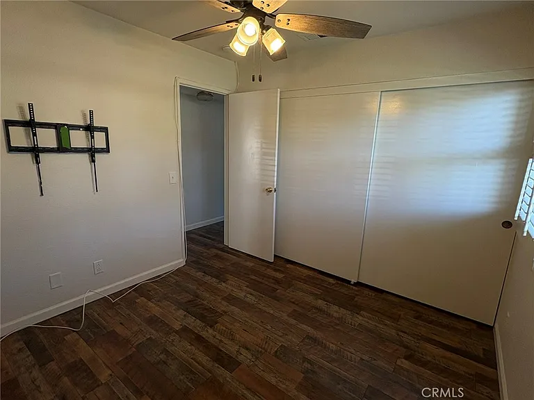 1585 Christopher Ln — Photo 14
