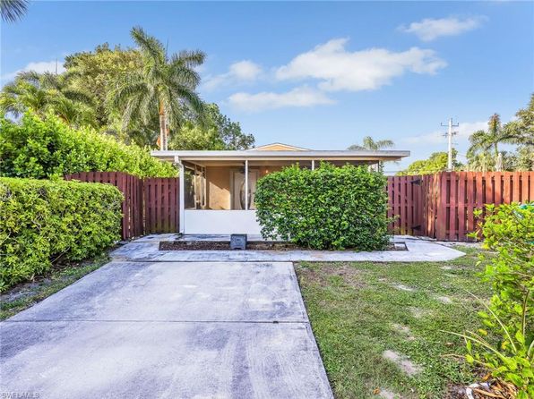 800 102nd AVE N, NAPLES, FL 34108