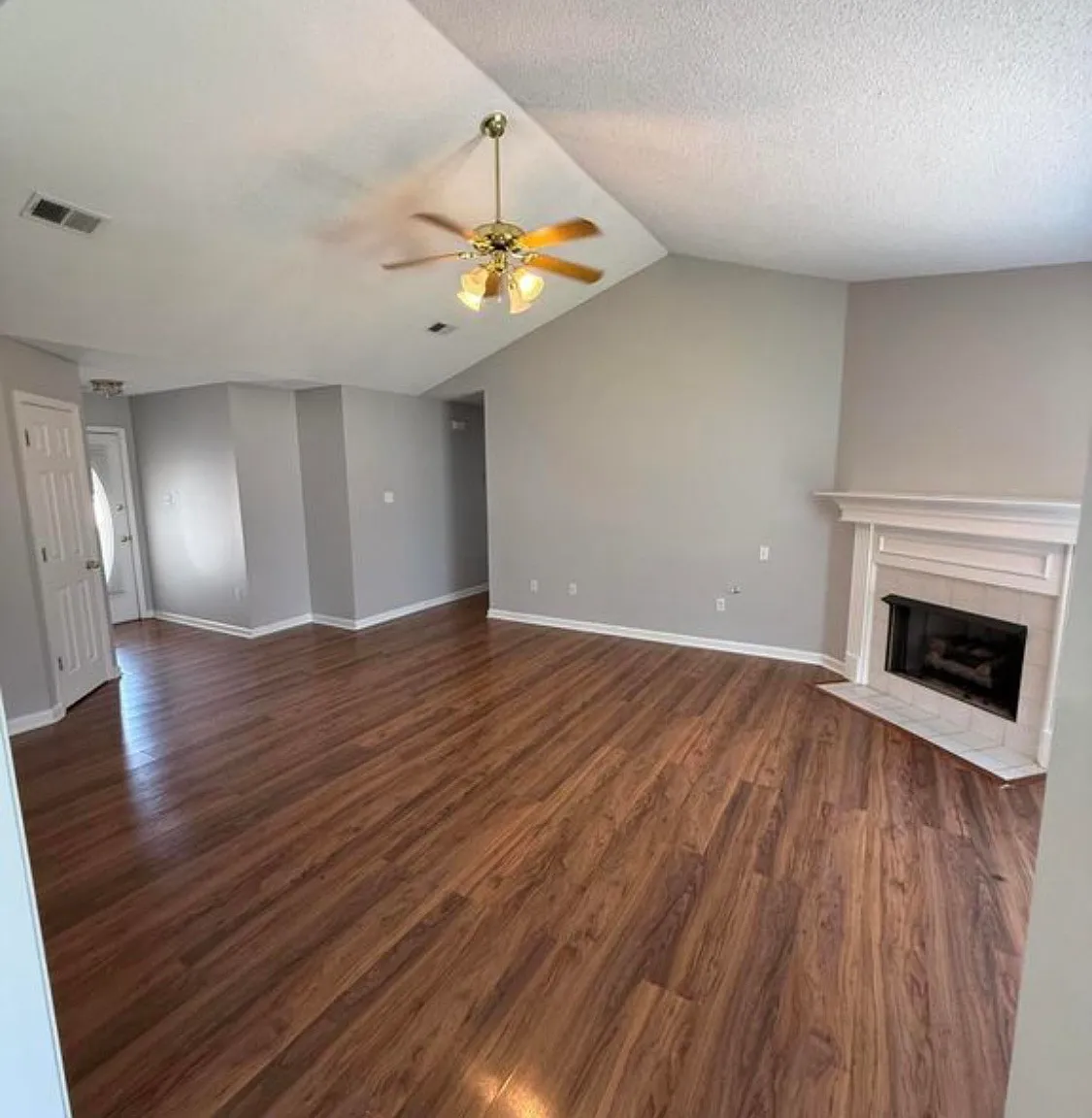 3 bed, 1793 sqft, $3,500 — Photo 2