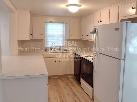 3rd image of 4545 Jessup Grove Rd