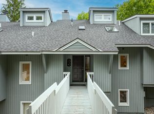 Slopeside, Stratton, VT 05155