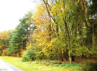 Herb St, Olmsted Falls, OH