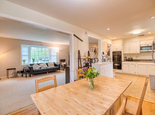 10320 Wood Rd, Fairfax, VA 22030