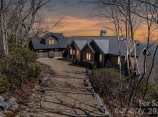 96 Moltz Ct, Lake Toxaway, NC 28747