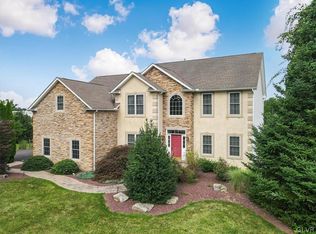 562 Country Club Rd, Easton, PA 18045