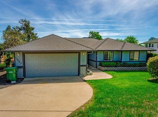 11443 Ridgewood Rd, Redding, CA 96003