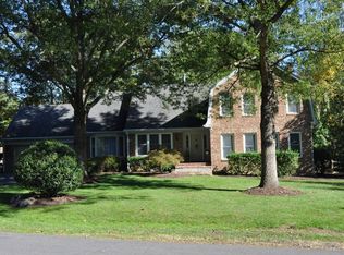 11112 Flora Lee Dr, Fairfax Station, VA 22039