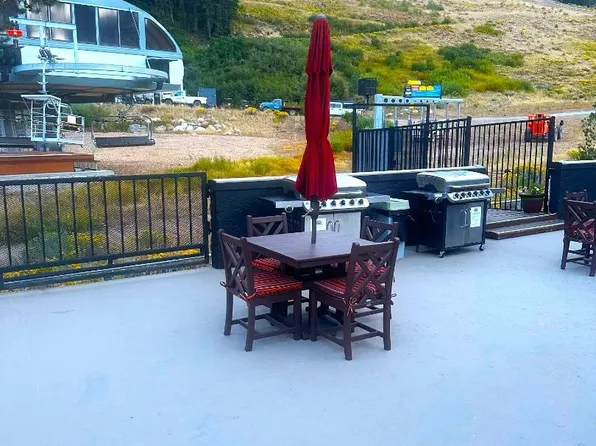 2000 Squaw Valley Rd, Olympic Valley, CA 96146