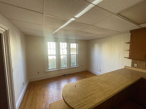 4th image of 109 Palm St APT D
