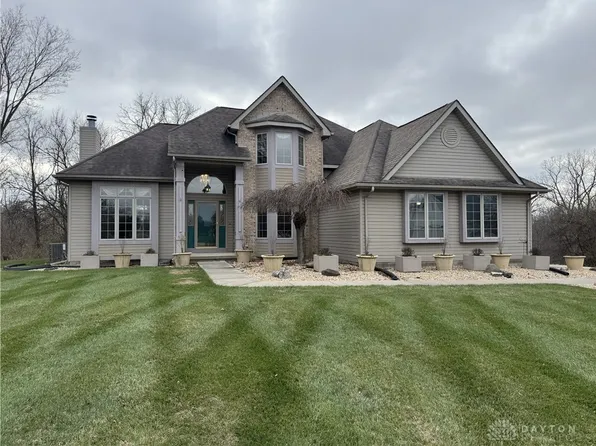 1650 Cranbrook Dr, New Carlisle, OH 45344