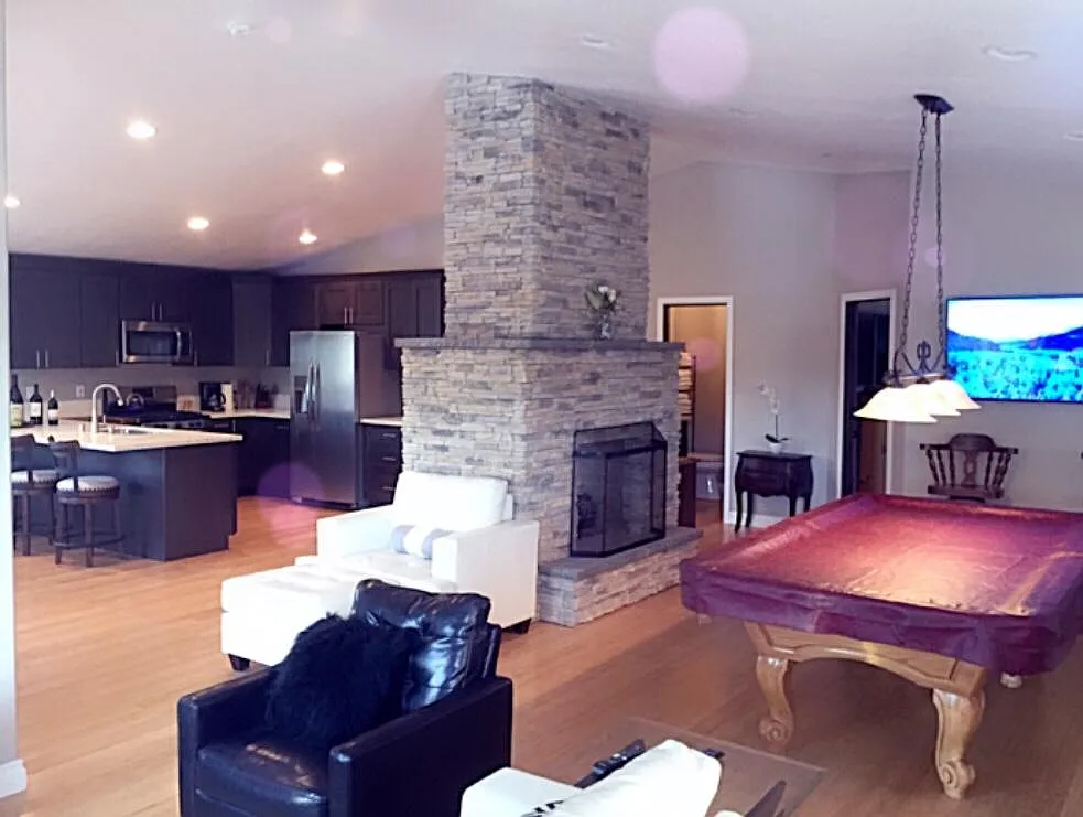 40645 Village Dr — Photo 2