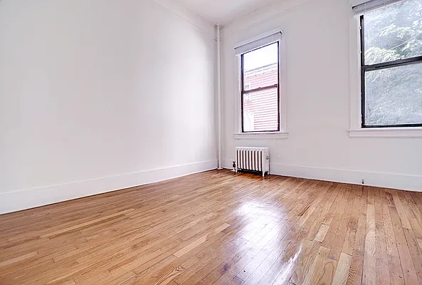 Rented by Urbane Brokerage | media 15