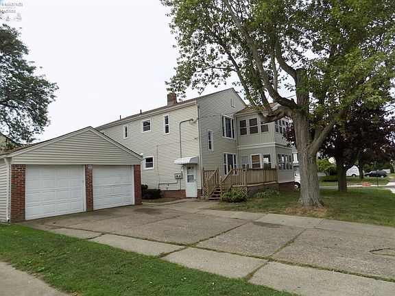 2nd image of 1315 Hillsdale Ave