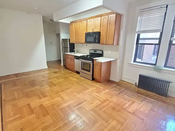 724 E 27th St APT 2F, Brooklyn, NY 11210