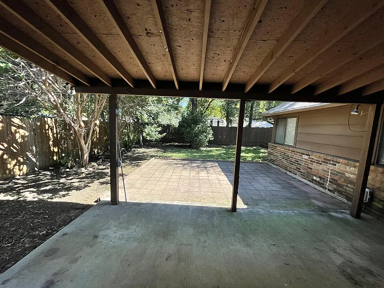 3202 Fairview Dr — Photo 13