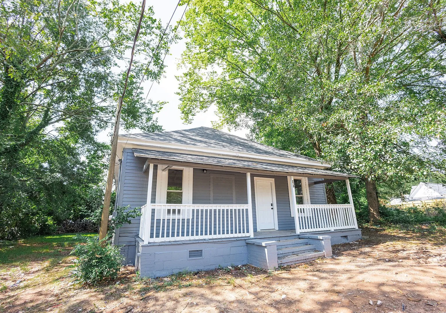 Move-in special: 218 East Tinsley - 4BR and 1 BATH — Photo 2