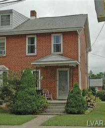 1st image of 423 E Locust St