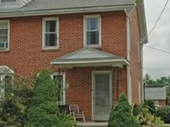 423 E Locust St, Fleetwood, PA 19522