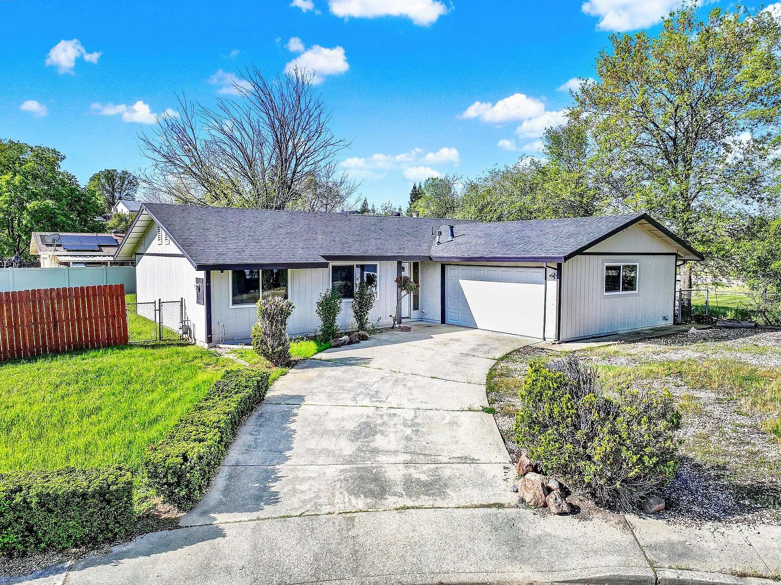 1470 Franzel Cir photo 1