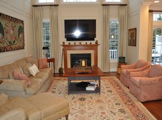 41 Windsor Ln, Ramsey, NJ 07446