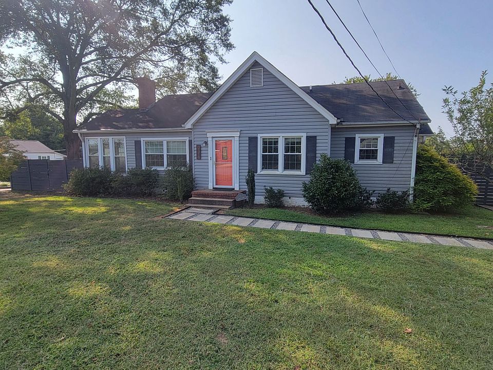 1st image of 11 Auburn St