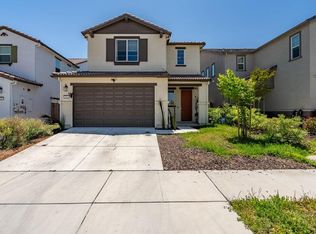 565 Moss St, Hollister, CA 95023