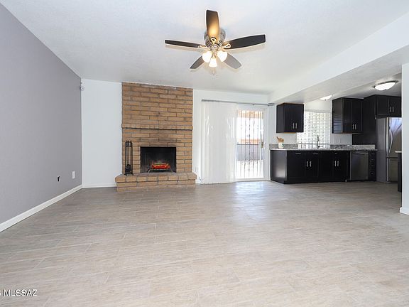 2nd image of 2327 E Honeysuckle St