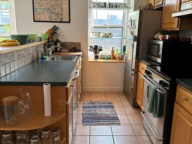 33 Holyoke St — Photo 9